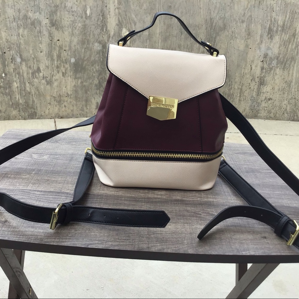 Steve Madden Backpack / Shoulder bag